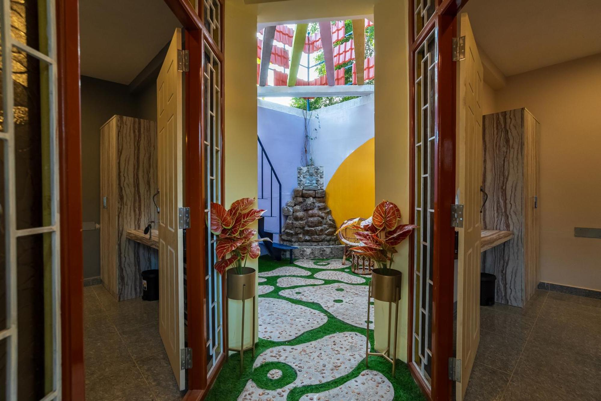 Ntr Garden Hotel Auroville Eksteriør billede