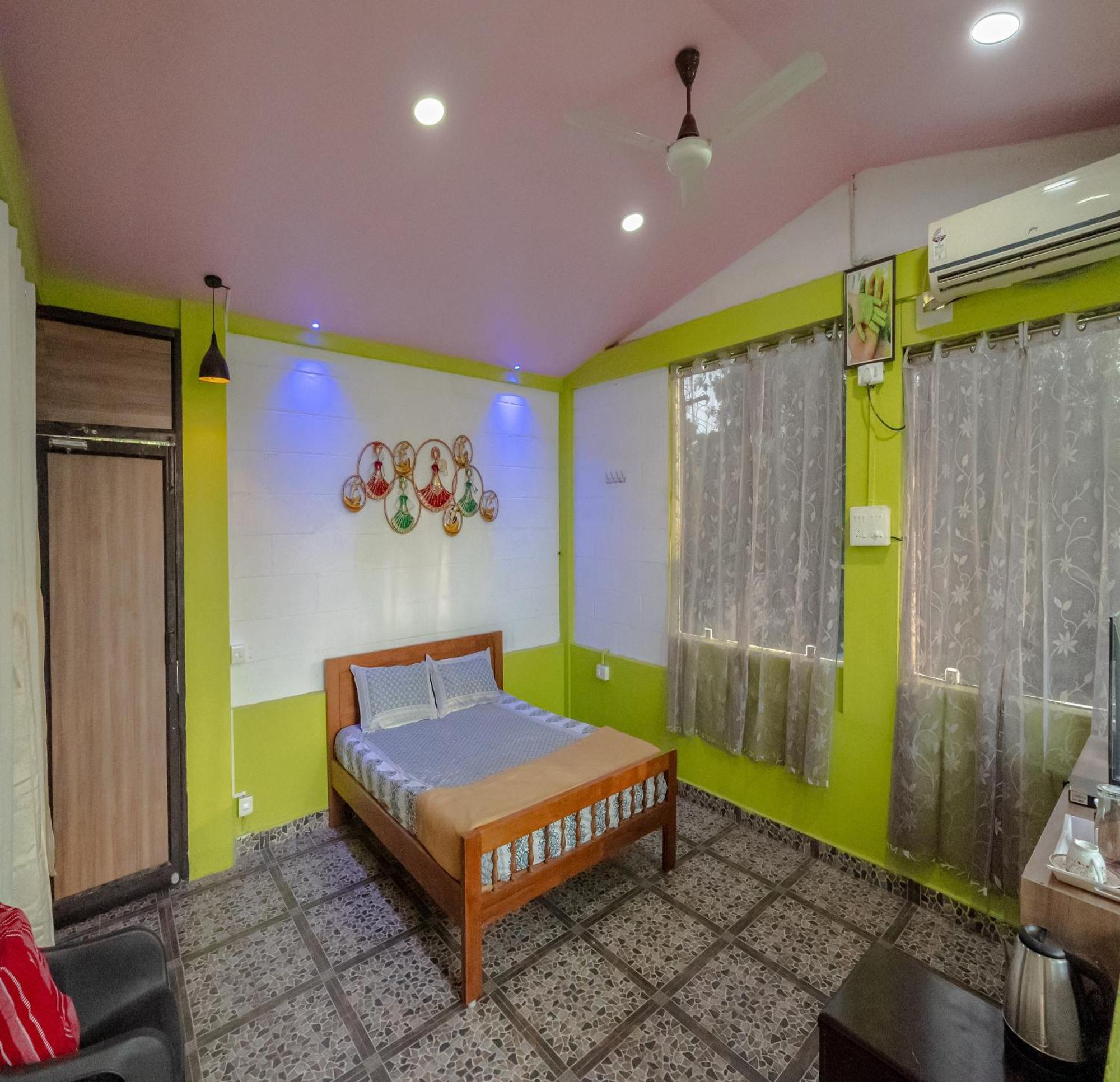 Ntr Garden Hotel Auroville Eksteriør billede