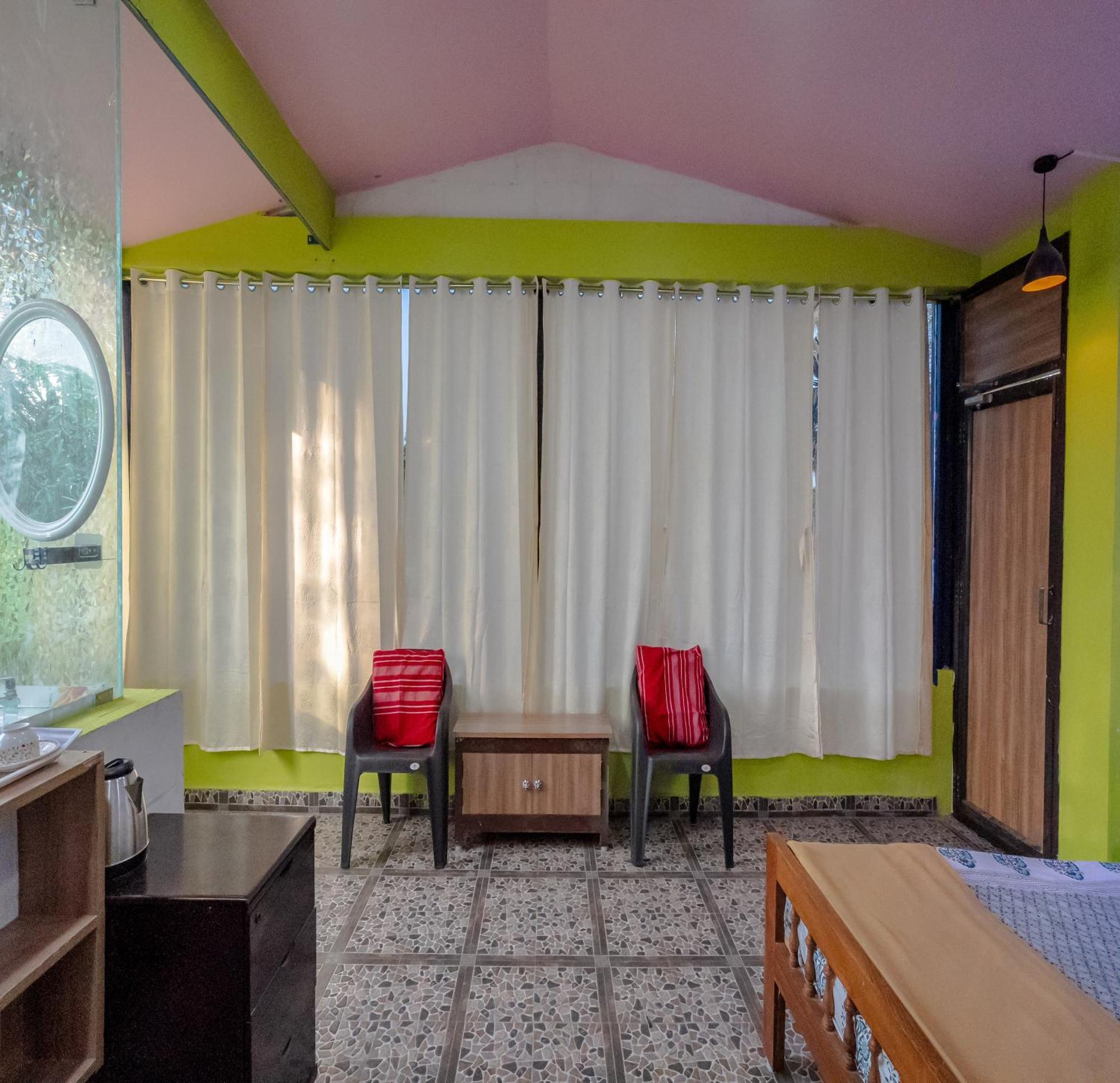 Ntr Garden Hotel Auroville Eksteriør billede