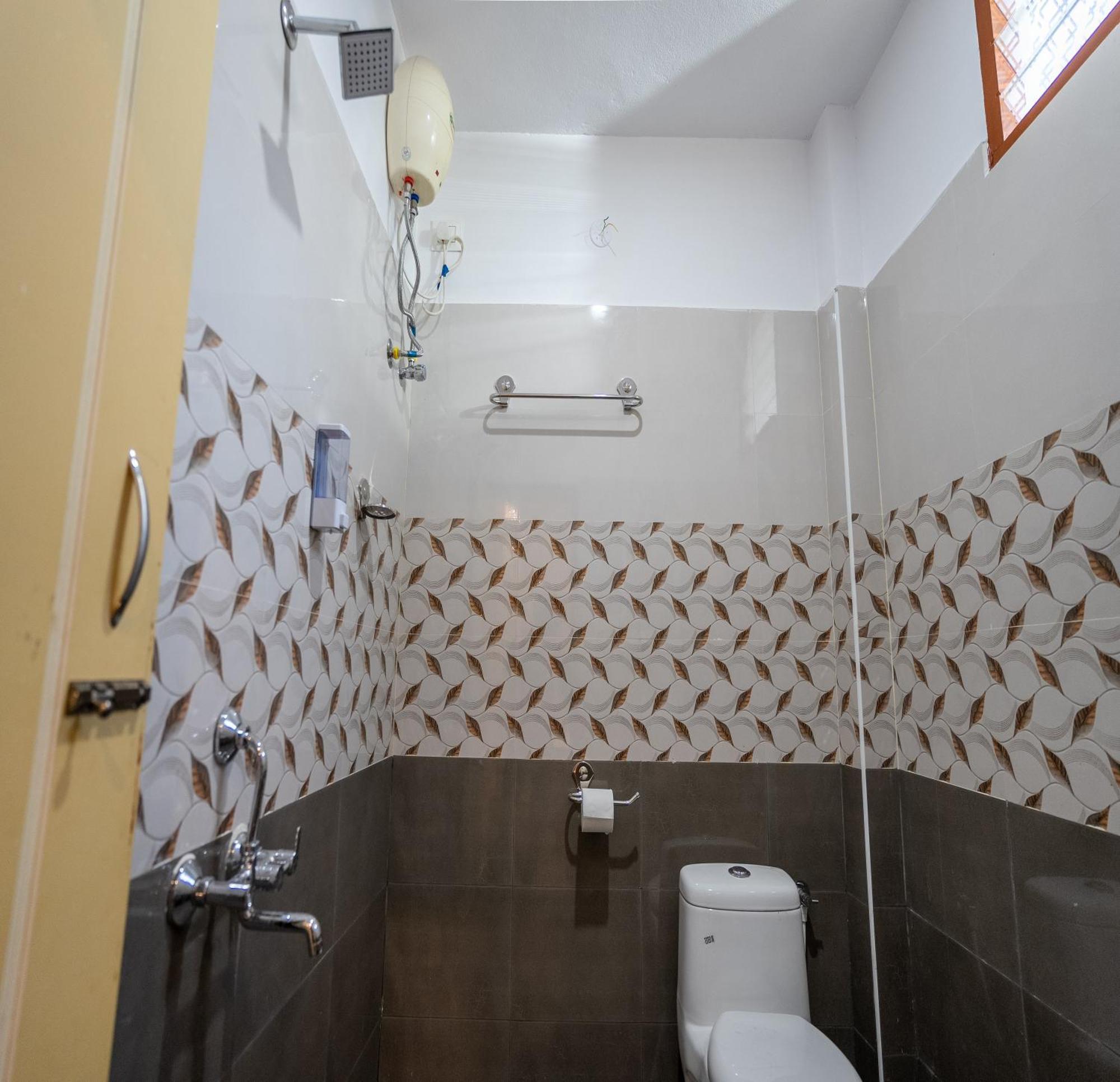 Ntr Garden Hotel Auroville Eksteriør billede